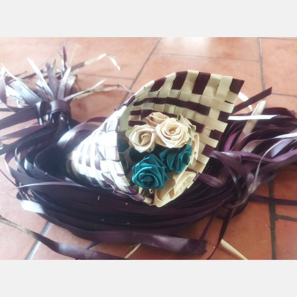 Palm Pokaa with Flowers~ Size: 10