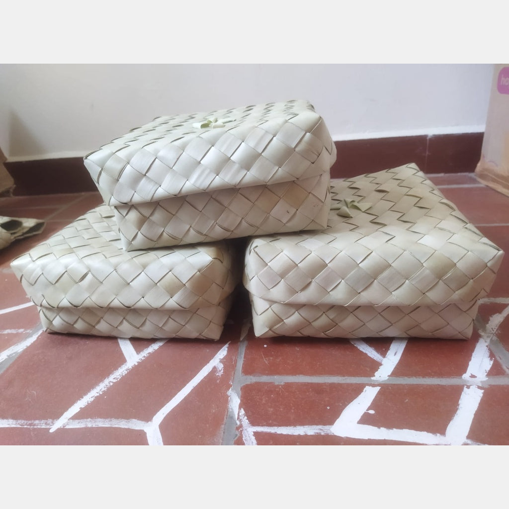 Palm Leaf Sweet Box~ Size: 7*7 Height 4