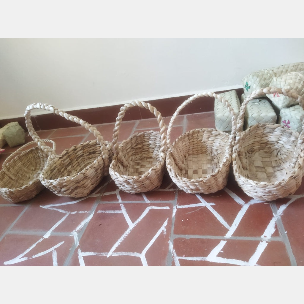 Palm park handle~ Size: —