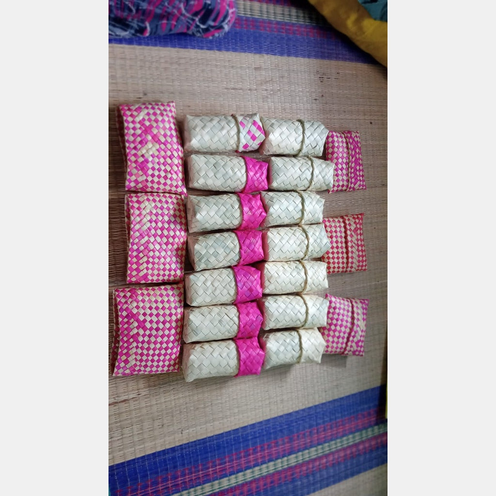 Palm Purse~ Size: 6*5