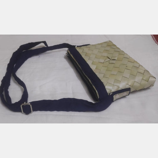 Palm Leaf Sling Bag Vertical Zip~ Size: 8*6