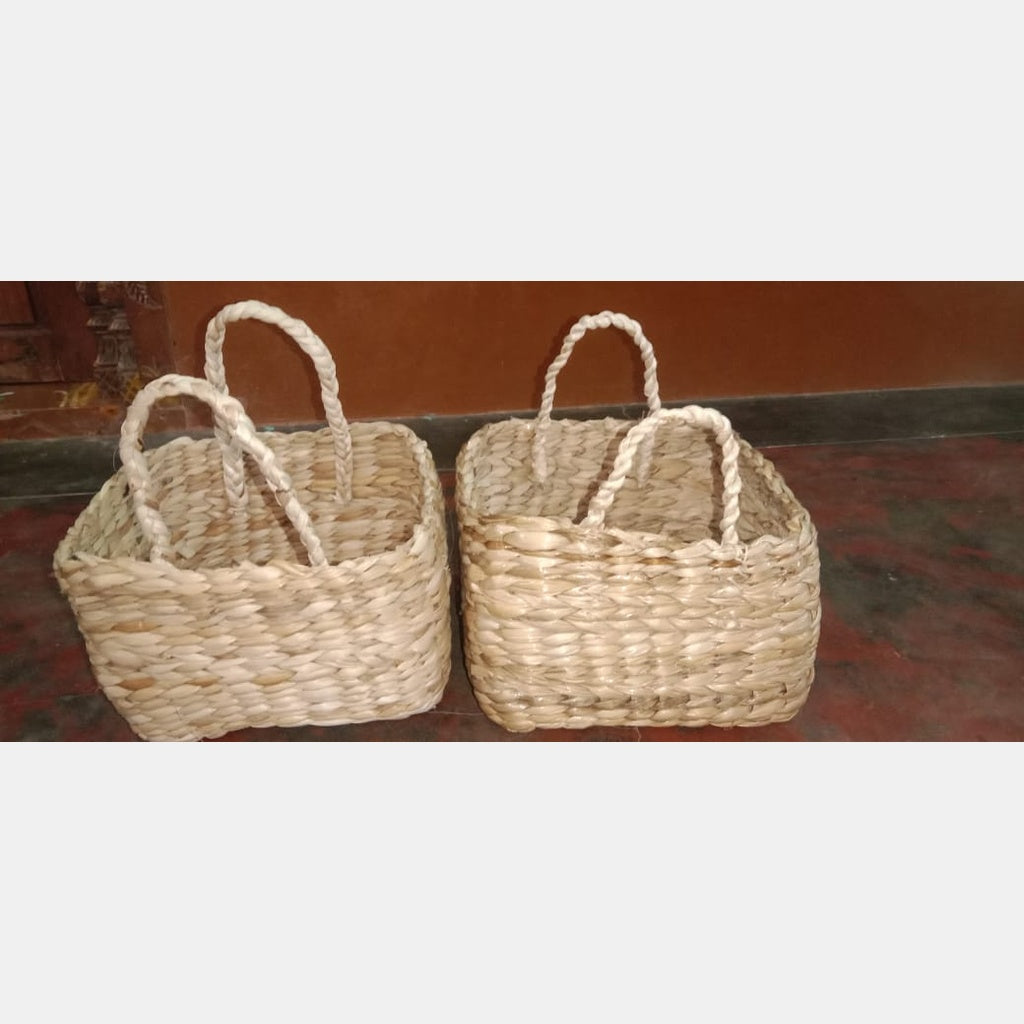 Banana Park Handle Fruit Tray~ Size: 10*10