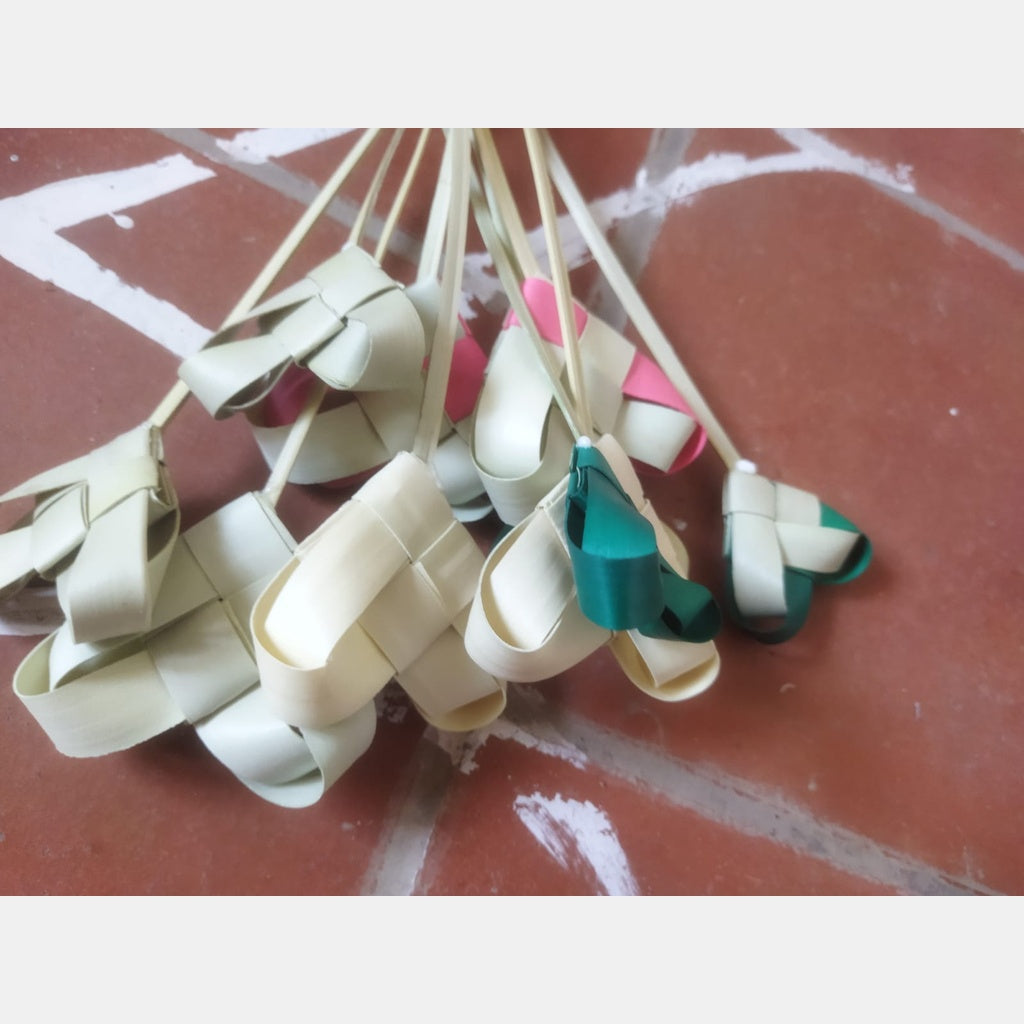 Palm Leaf Heart Shape~ Size: