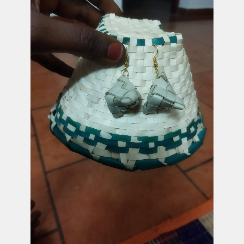 Palm Diamond Ear Ring